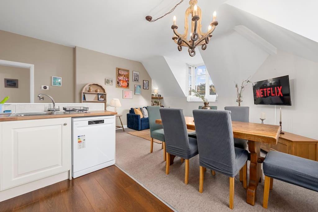 Charming Luxury Apartment Peak District Матлок Екстериор снимка